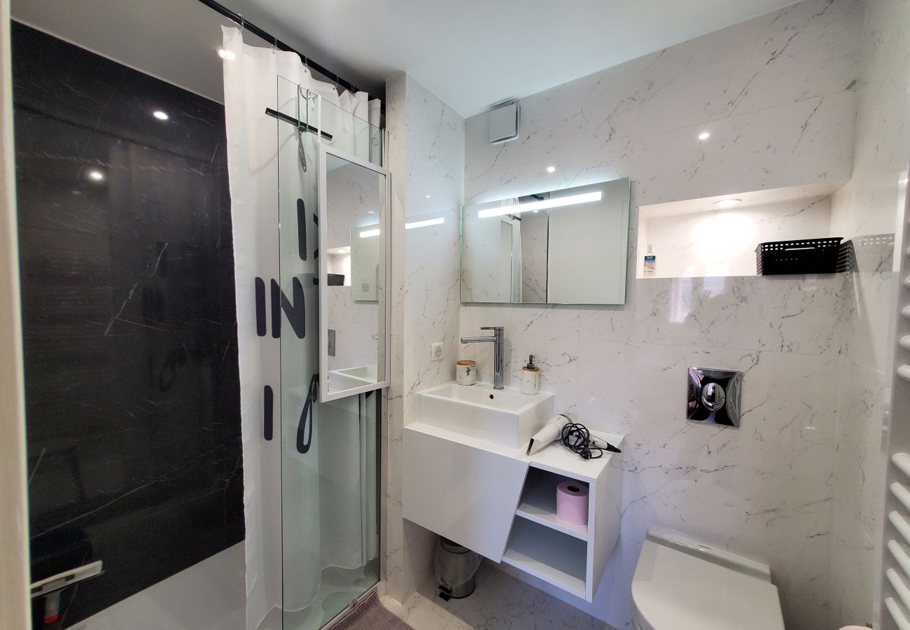 Apartment in Fréjus - FREJUS PLAGE 2 Rooms 32m2 Les Pins maritimes 4 People Balcony on garden