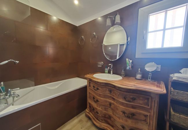 House in Fréjus - FREJUS Rare for rent house 3 bedrooms, 6 people, air-conditioned, 2 car parks, 2 kms from the beaches House in Fréjus - FREJUS Rare for rent house 3 bedrooms, 6 people, air-conditioned, 2 car parks, 2 kms from the beaches