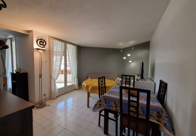 Apartment in Fréjus - Miougrano 3 Rooms Air Conditioned 48m2 Balcony, Swimming Pool, Parking, Close to Everything Apartment in Fréjus - Miougrano 3 Rooms Air Conditioned 48m2 Balcony, Swimming Pool, Parking, Close to Everything