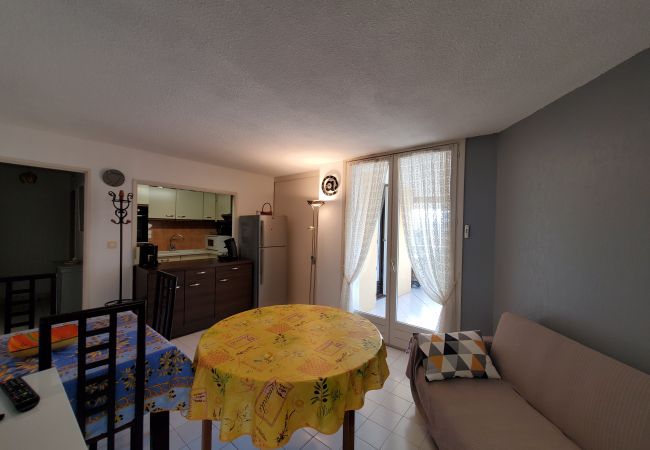 Apartment in Fréjus - Miougrano 3 Rooms Air Conditioned 48m2 Balcony, Swimming Pool, Parking, Close to Everything