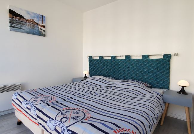 Apartment in Fréjus - Port-Fréjus, Cesaree Borghèse, 2/3 rooms 52m2, 4 beds, swimming pool, air-conditioned, parking, close access to the beach, large balcony for a pleasant stay in the sun, relaxation and leisure Apartment in Fréjus - Port-Fréjus, Cesaree Borghèse, 2/3 rooms 52m2, 4 beds, swimming pool, air-conditioned, parking, close access to the beach, large balcony for a pleasant stay in the sun, relaxation and leisure