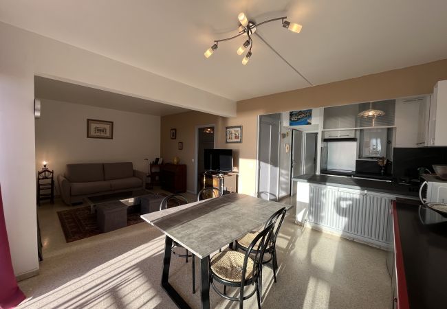 Apartment in Fréjus - Fréjus Plage, Le Méditerranée, Large T2, 56 m2, 4 people, Sea View Apartment in Fréjus - Fréjus Plage, Le Méditerranée, Large T2, 56 m2, 4 people, Sea View