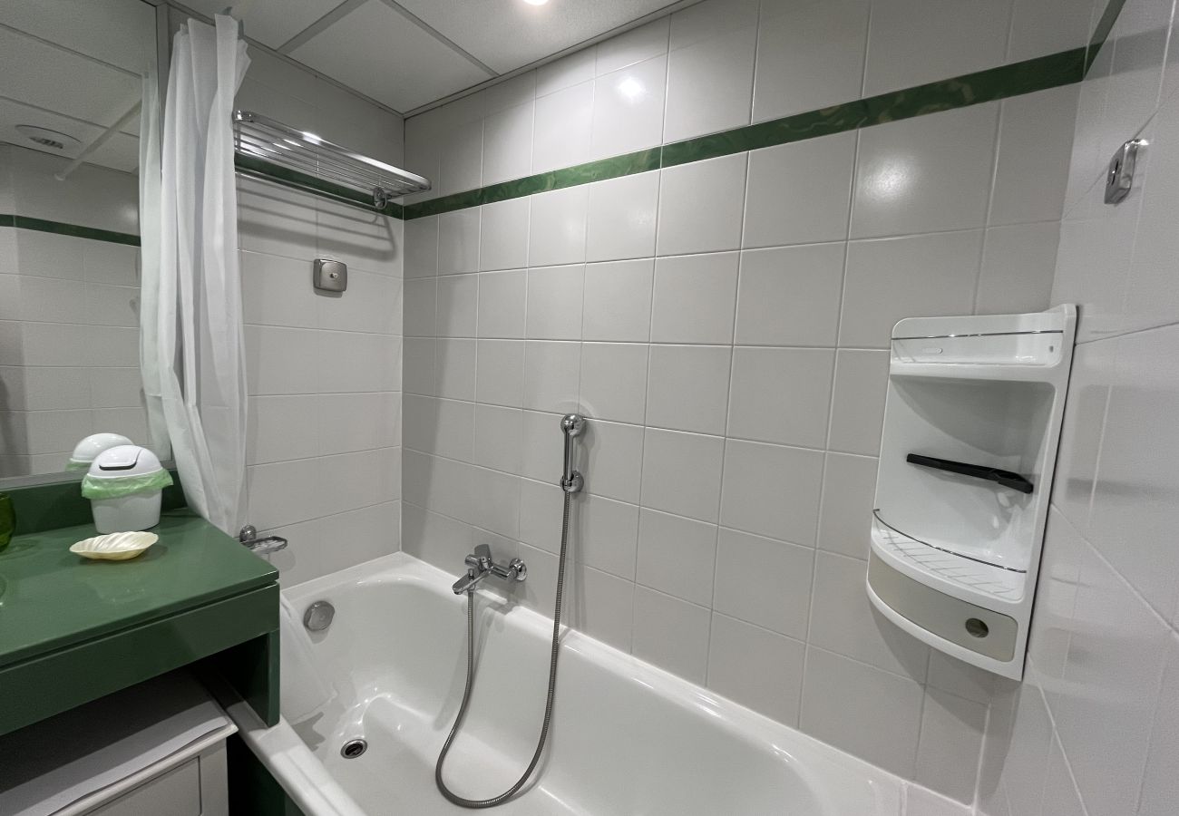 Studio in Fréjus - Residence Cap Hermès Studio 33m2 for 3 privileged, all comfort, sea view, air conditioning and parking