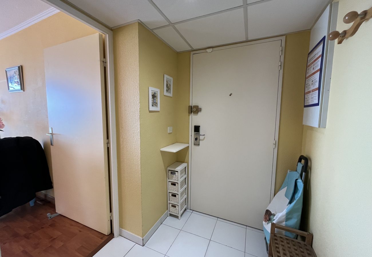 Studio in Fréjus - Residence Cap Hermès Studio 33m2 for 3 privileged, all comfort, sea view, air conditioning and parking