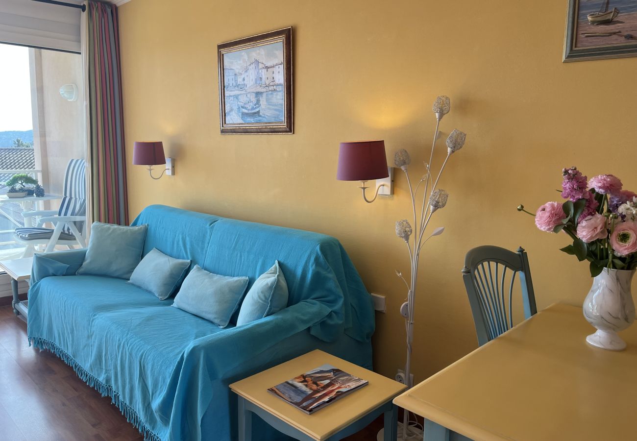 Studio in Fréjus - Residence Cap Hermès Studio 33m2 for 3 privileged, all comfort, sea view, air conditioning and parking