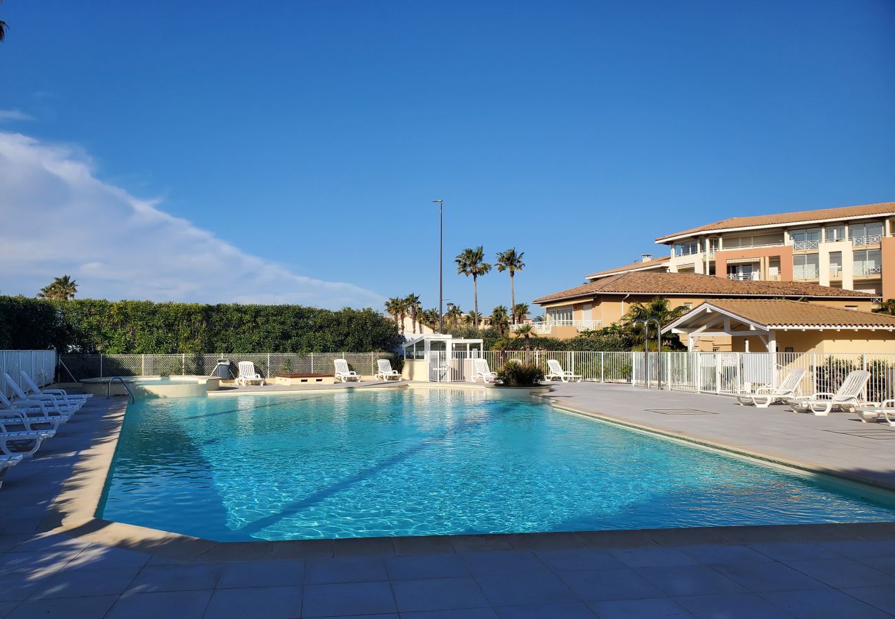 Studio in Fréjus - Residence Cap Hermès Studio 33m2 for 3 privileged, all comfort, sea view, air conditioning and parking