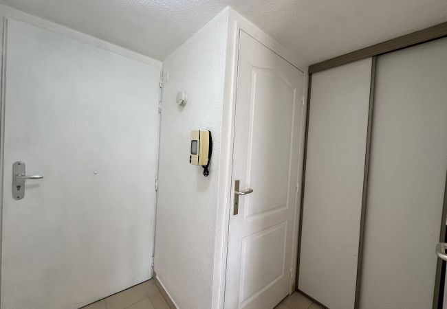 Studio in Fréjus - Port Frejus Quartier Latin 4, 100m from the beaches, Studio Studio in Fréjus - Port Frejus Quartier Latin 4, 100m from the beaches, Studio