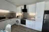 Apartment in Fréjus - Cesaree Residence – Renovated 2-room apartment with pool view, air conditioning, garage and terrace – Sleeps 4.