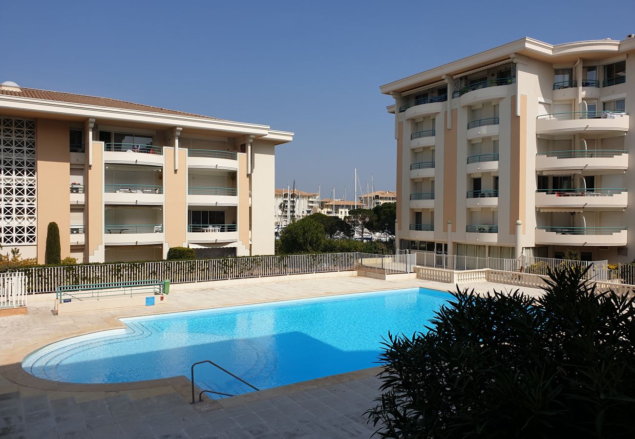 Apartamento en Fréjus - Port Fréjus Residencia OPEN 2 Habitaciones 41 m2 4 Personas Balcón con vista a la piscina,estacionamiento privado 