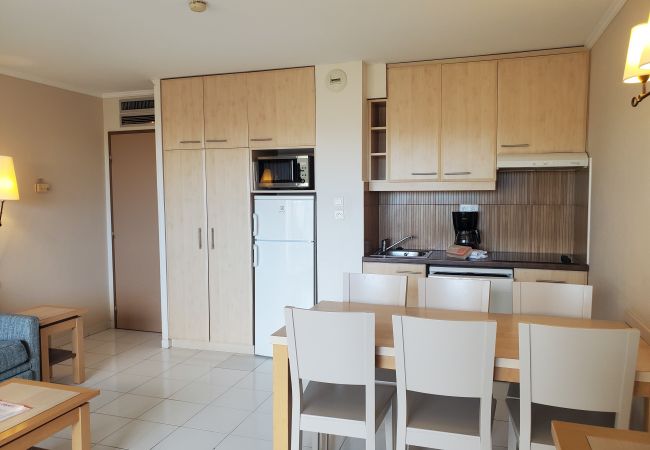 Apartamento en Fréjus - CAP HERMES Magnífico alojamiento con aire acondicionado para 6 personas Vista al mar acceso directo a la playa con estacionamiento en el sótano Apartamento en Fréjus - CAP HERMES Magnífico alojamiento con aire acondicionado para 6 personas Vista al mar acceso directo a la playa con estacionamiento en el sótano