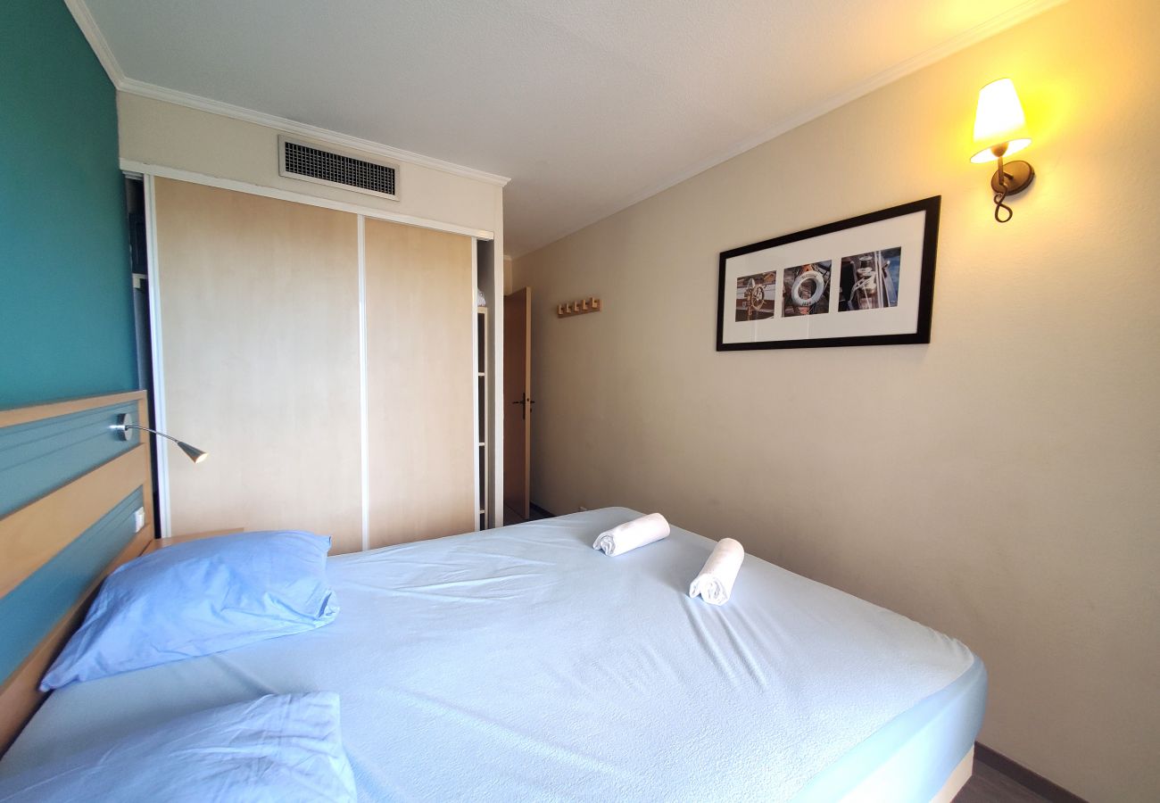 Apartamento en Fréjus - CAP HERMES Magnífico alojamiento con aire acondicionado para 6 personas Vista al mar acceso directo a la playa con estacionamiento en el sótano