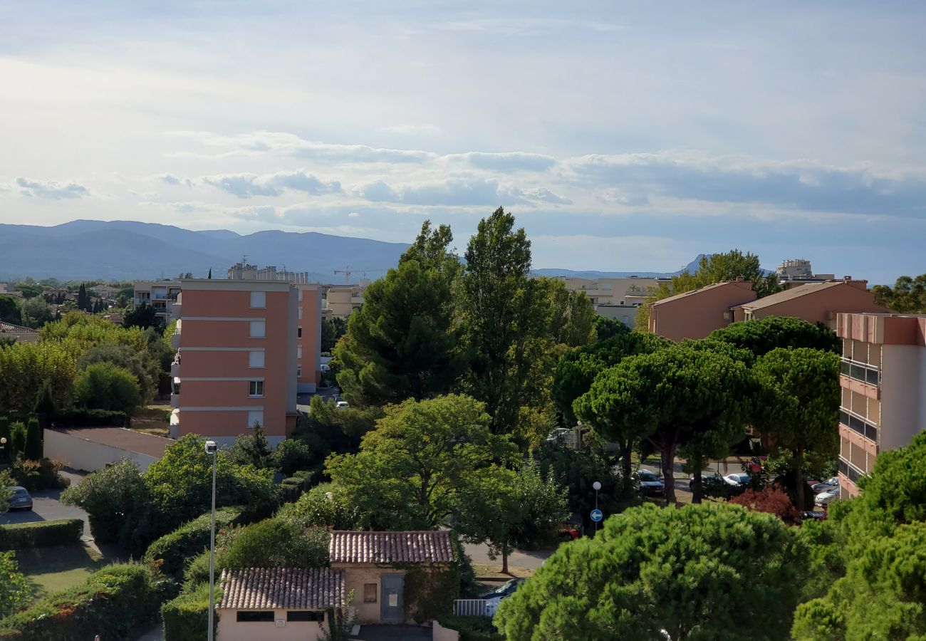 Apartamento en Fréjus - Miougrano 3 Habitaciones Aire Acondicionado 48m2 Balcón, Piscina, Estacionamiento, Cerca de Todo