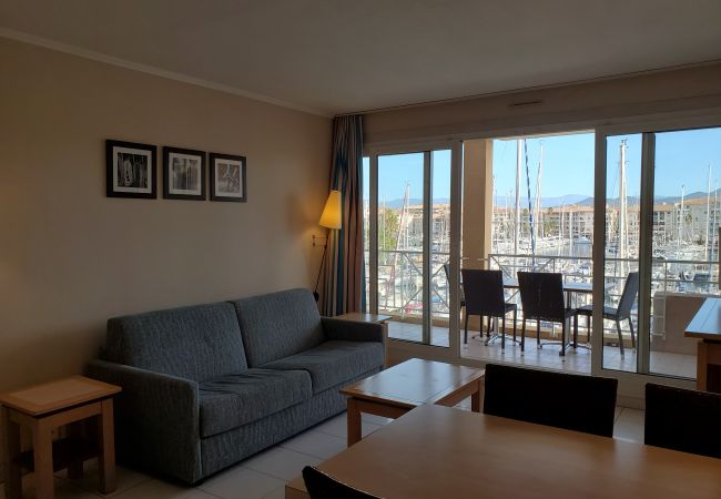 Apartamento en Fréjus - CAP HERMES T2 con aire acondicionado 40m2 con balcón vista Puerto 4 Personas Estacionamiento en el sótano