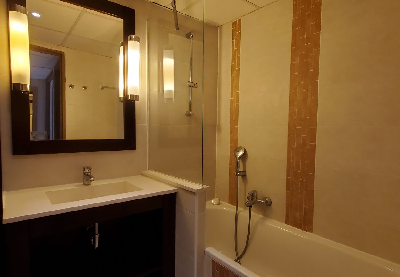 Apartamento en Fréjus - CAP HERMES T2 con aire acondicionado, WIFI 40m2 con balcón vista Puerto 4 Personas Estacionamiento en el sótano