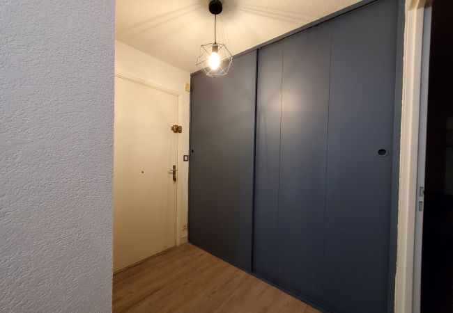 Apartamento en Fréjus - MIOUGRANO T2 55m2 Luminoso Aire acondicionado Playa Piscina Estacionamiento Apartamento en Fréjus - MIOUGRANO T2 55m2 Luminoso Aire acondicionado Playa Piscina Estacionamiento