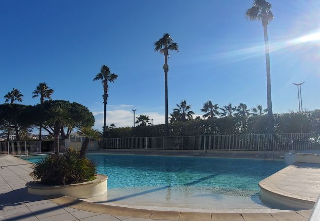 Estudio en Fréjus - Cap Hermès Studio Port View 31m2 climatizado WIFI 3 personas piscina playas parking