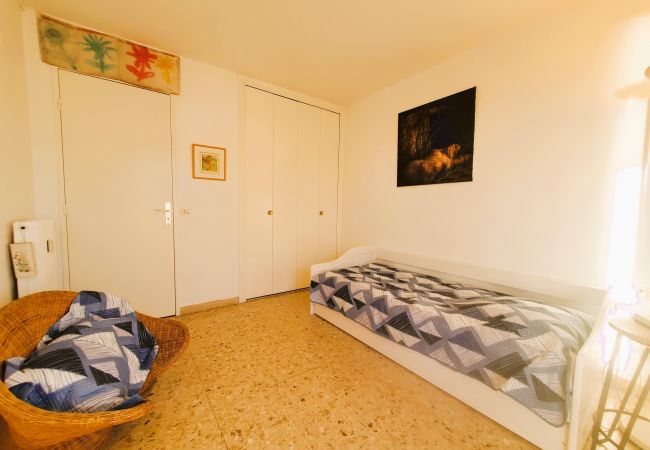 Apartamento en Fréjus - FREJUS PLAGE T2 Mediterranee 50m2 Climatizado Vista Mar Wifi 50m de las playas 4 Personas