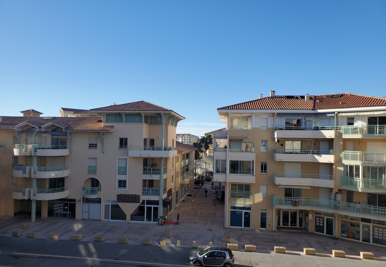 Apartamento en Fréjus - Port FREJUS T2 39m2 con aire acondicionado Hermosa terraza Vista al jardín Wifi Estacionamiento 4 Personas