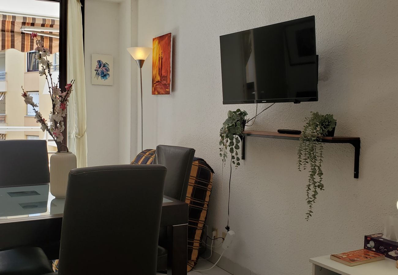 Estudio en Fréjus - Fréjus Plage, a 300 m de las playas de La Miougrano, estudio de 26 m2, 3 personas, balcón de 8 m2 con vistas al jardín, piscina