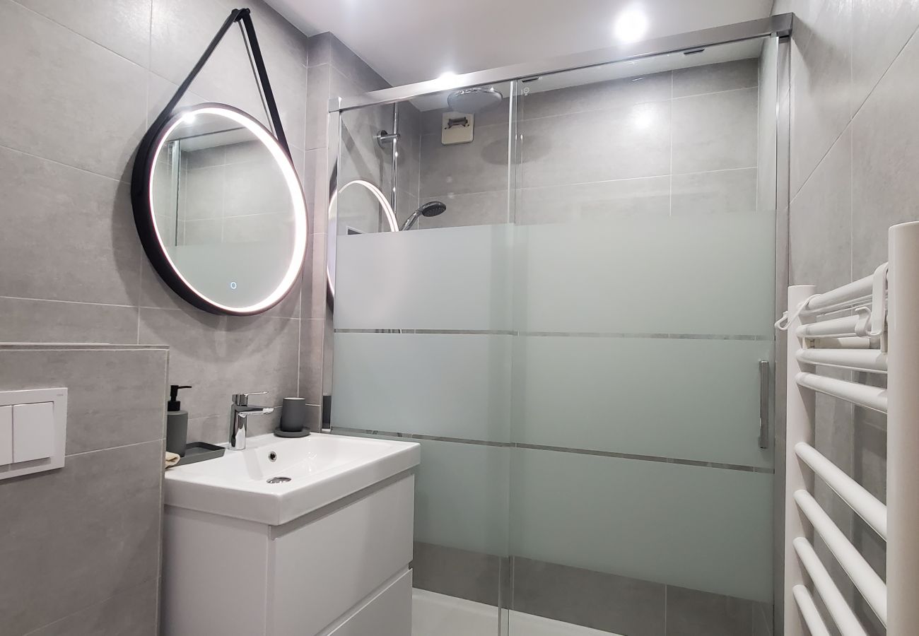 Estudio en Fréjus - Fréjus Plage, a 300 m de las playas de La Miougrano, estudio de 26 m2, 3 personas, balcón de 8 m2 con vistas al jardín, piscina