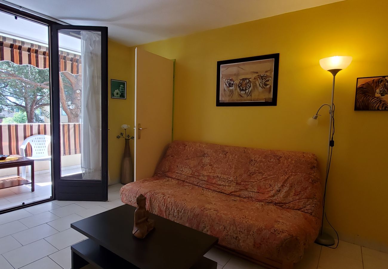 Estudio en Fréjus - Fréjus Plage, LA MIOUGRANO, estudio 25m2, 2 adultos, 2 niños, a 300m de las playas, piscina y balcón