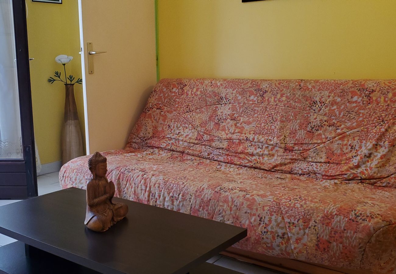 Estudio en Fréjus - Fréjus Plage, LA MIOUGRANO, estudio 25m2, 2 adultos, 2 niños, a 300m de las playas, piscina y balcón