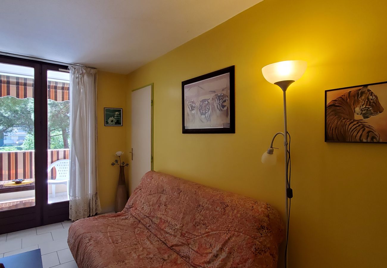 Estudio en Fréjus - Fréjus Plage, LA MIOUGRANO, estudio 25m2, 2 adultos, 2 niños, a 300m de las playas, piscina y balcón