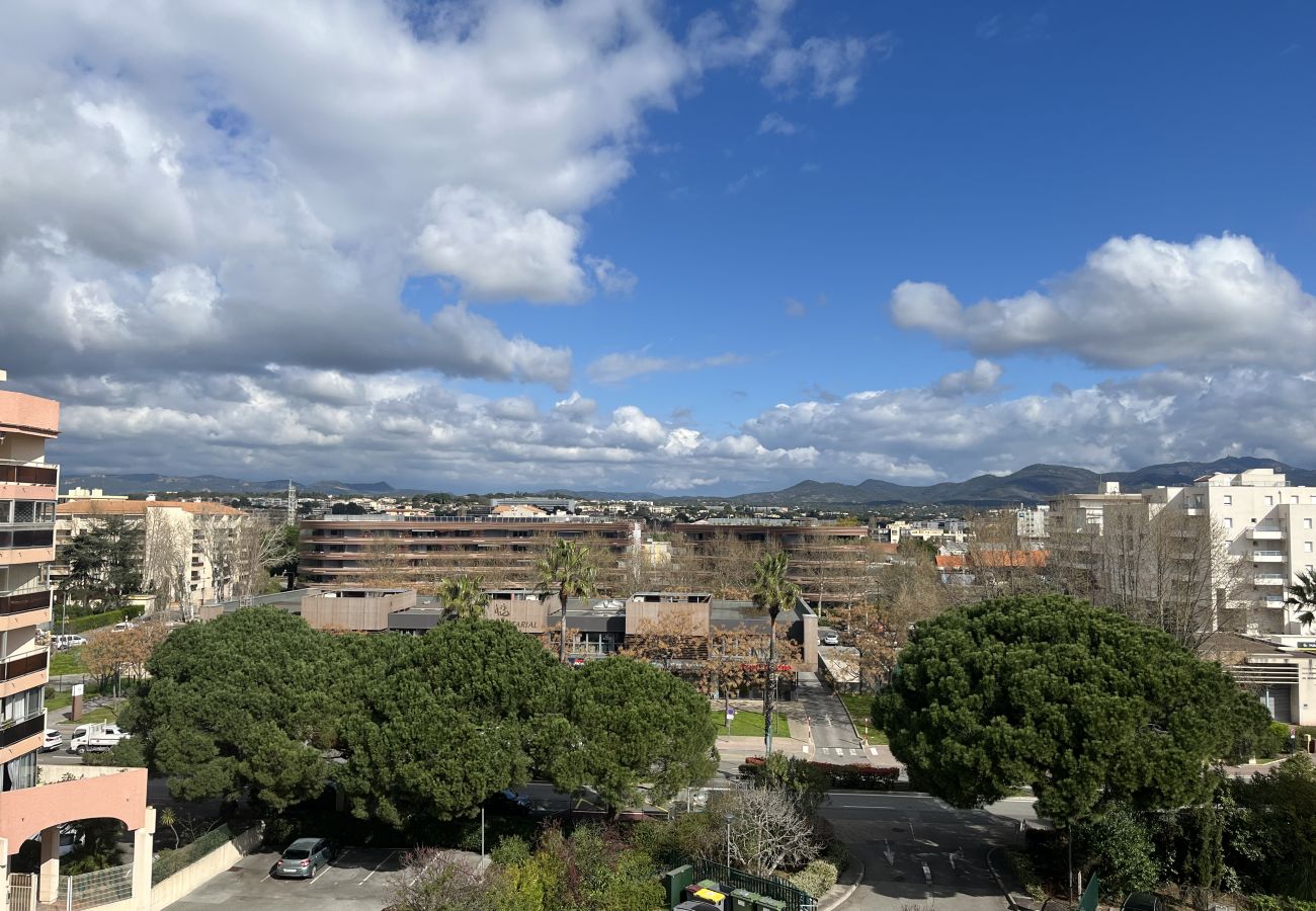Estudio en Fréjus - Fréjus Plage, LA MIOUGRANO, estudio 25m2, 2 adultos, 2 niños, a 300m de las playas, piscina y balcón