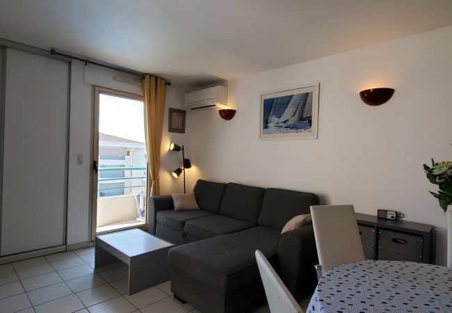 Apartamento en Fréjus - Port-Frejus, Open, 2 habitaciones, 42m2, aire acondicionado, balcón con vistas a la piscina y al jardín, parking