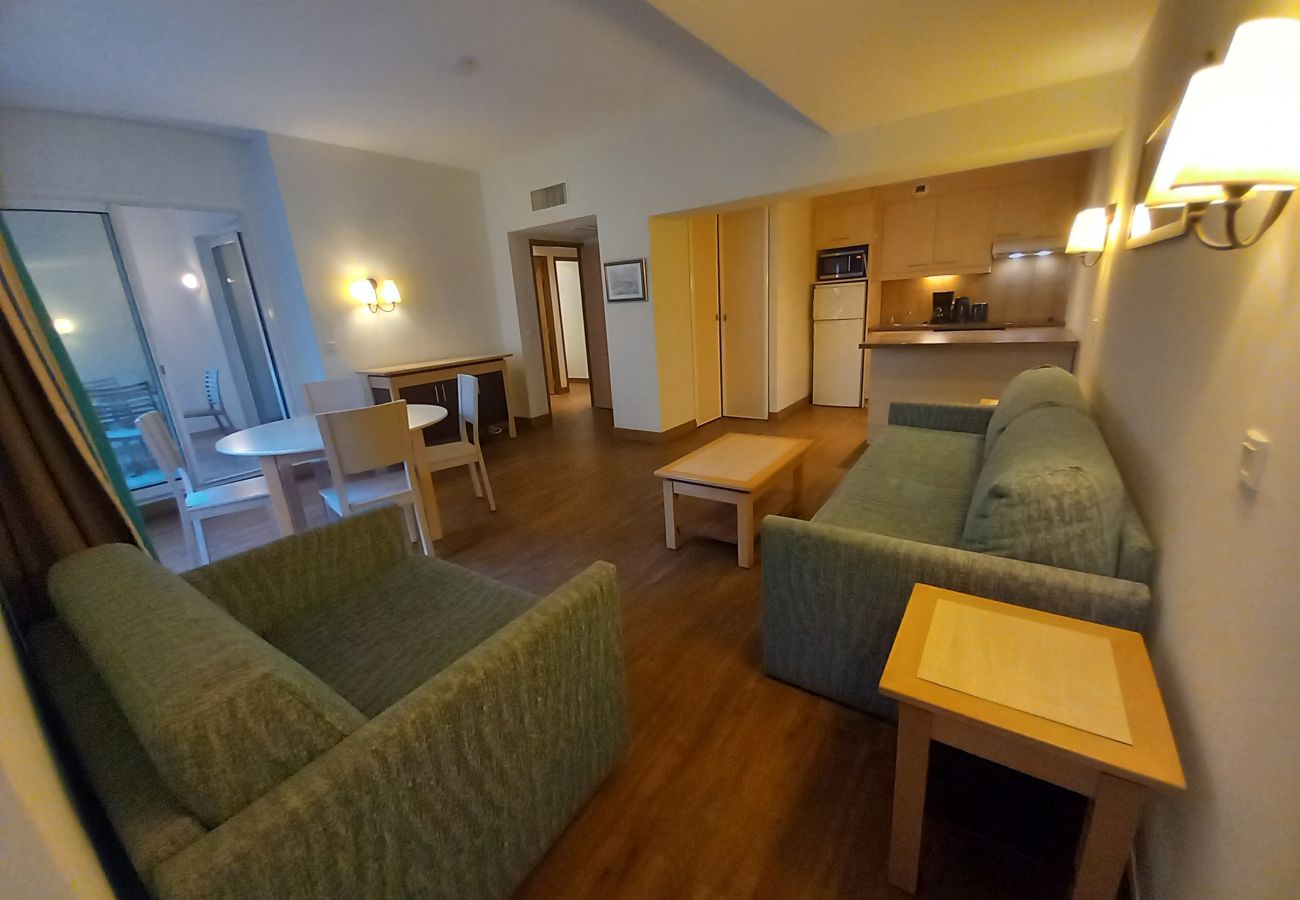 Apartamento en Fréjus - Residencia CAP HERMES, gran T3 68m 2, 6 camas, aire acondicionado, Wi-Fi, piscina y acceso directo a la playa