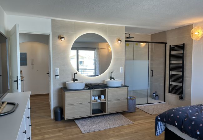 Apartamento en Fréjus - PORT FREJUS, Rara casa de alquiler último piso, aire acondicionado, estado nuevo, muy buenas prestaciones, para 8 personas, garaje cerrado Apartamento en Fréjus - PORT FREJUS, Rara casa de alquiler último piso, aire acondicionado, estado nuevo, muy buenas prestaciones, para 8 personas, garaje cerrado