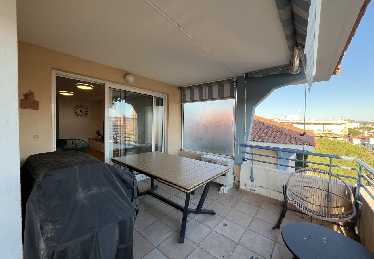 Apartamento en Fréjus - PORT FREJUS, Rara casa de alquiler último piso, aire acondicionado, estado nuevo, muy buenas prestaciones, para 8 personas, garaje cerrado