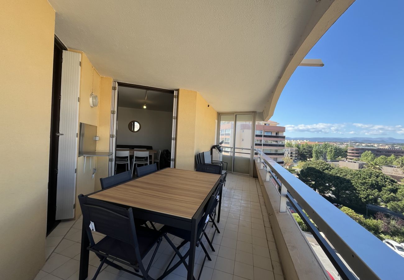 Apartamento en Fréjus - Fréjus Plage, T3, 6 personas, aire acondicionado, WIFI, piscina, aparcamiento, 5 minutos a pie de la playa