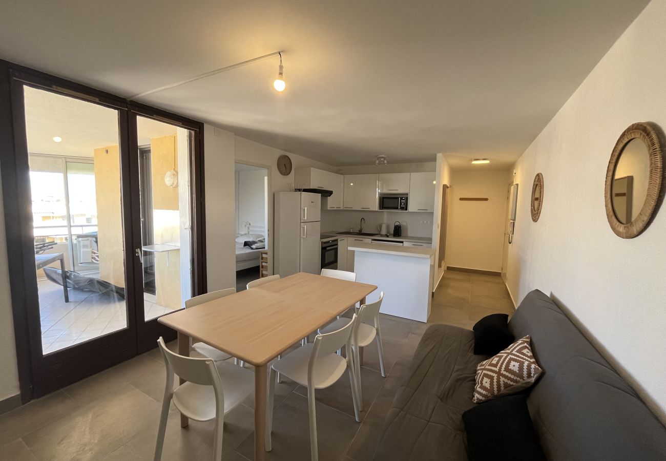 Apartamento en Fréjus - Fréjus Plage, T3, 6 personas, aire acondicionado, WIFI, piscina, aparcamiento, 5 minutos a pie de la playa