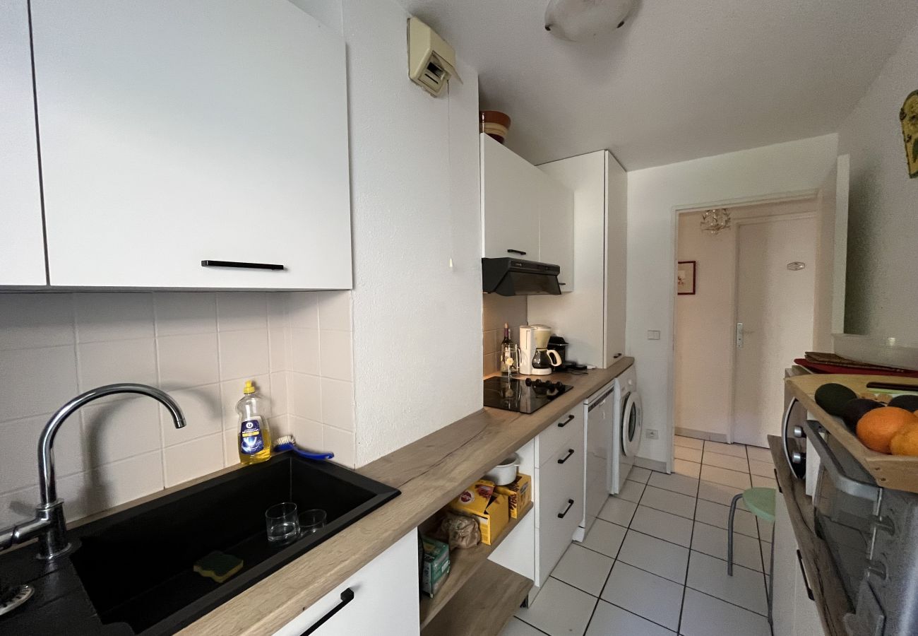 Apartamento en Saint Raphael - Saint-Raphael, cerca de la estación TGV, tiendas, Vieux-Port y playa, gran T2 50m2, 4 personas, muy bien equipado y aparcamiento
