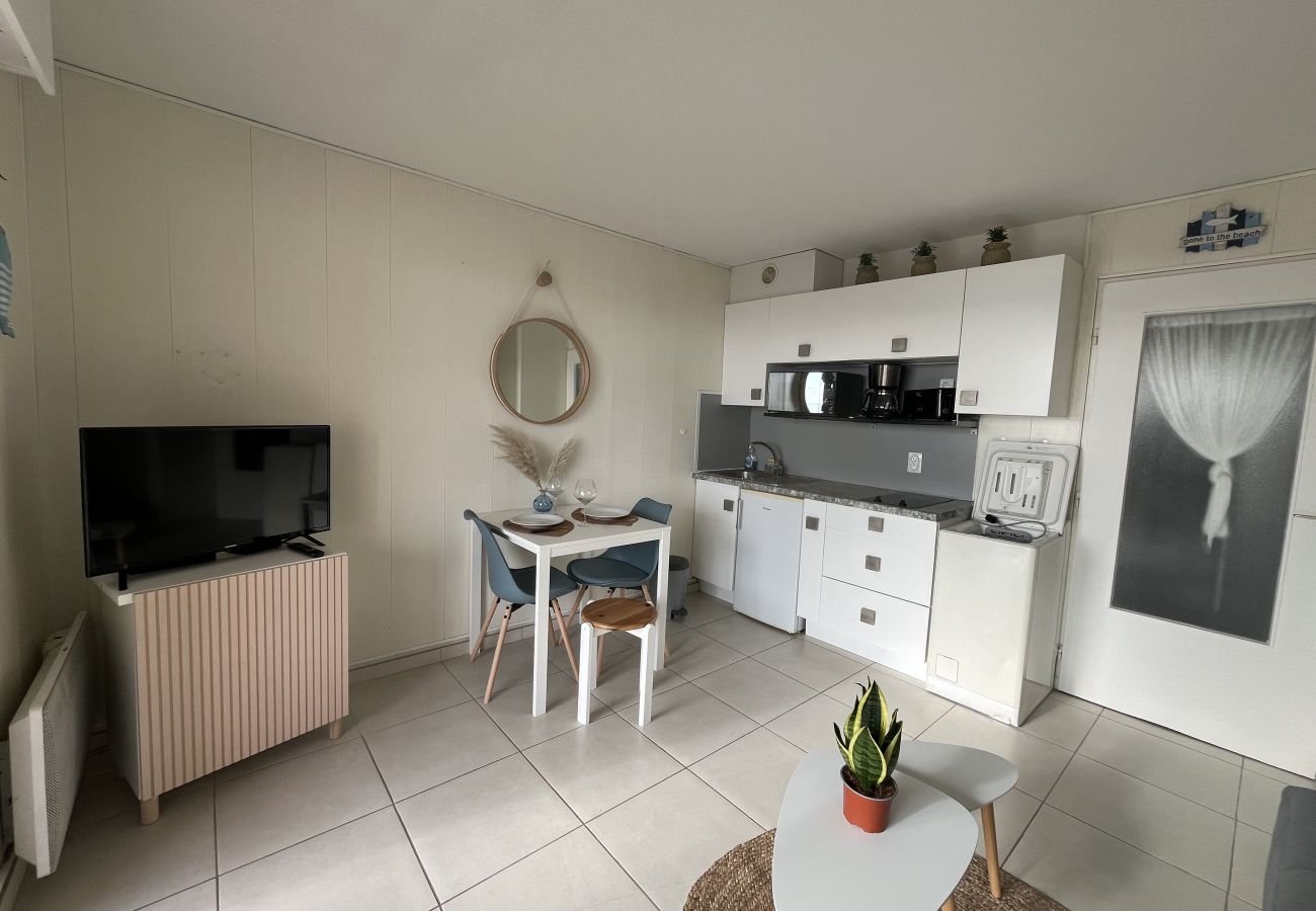 Estudio en Fréjus - El Capitole, estudio de 26 m², vicon aire acondicionado, stas al mar, balcón, wifi, aparcamiento para 2 adultos y 2 niños.