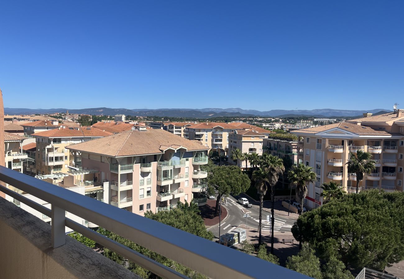 Estudio en Fréjus - Capitole, frente al mar, estudio con alcoba para dormir para 3 personas, 26 m², balcón con vista parcial al mar, aire acondicionado, aparcamiento privado.