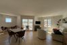 Apartamento en Fréjus - Port Fréjus: magnífico apartamento de dos habitaciones con vistas al puerto para 4 afortunados; zona animada, con aire acondicionado, wifi y aparcamiento