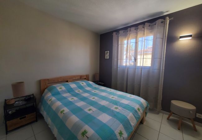 Appartamento a Fréjus - Port FREJUS 3 camere climatizzate 80m2 4 persone vicino alle spiagge e alla base naturale Appartamento a Fréjus - Port FREJUS 3 camere climatizzate 80m2 4 persone vicino alle spiagge e alla base naturale