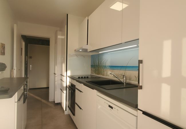 Appartamento a Fréjus - LA MIOUGRA NO Fréjus-Plage: Stupendo T2, 47 m2 con aria condizionata, box wifi/fibra, a 200 m dalle spiagge, vista sulla piscina e sul giardino, parcheggio  Icône de validation par la communauté Appartamento a Fréjus - LA MIOUGRA NO Fréjus-Plage: Stupendo T2, 47 m2 con aria condizionata, box wifi/fibra, a 200 m dalle spiagge, vista sulla piscina e sul giardino, parcheggio  Icône de validation par la communauté