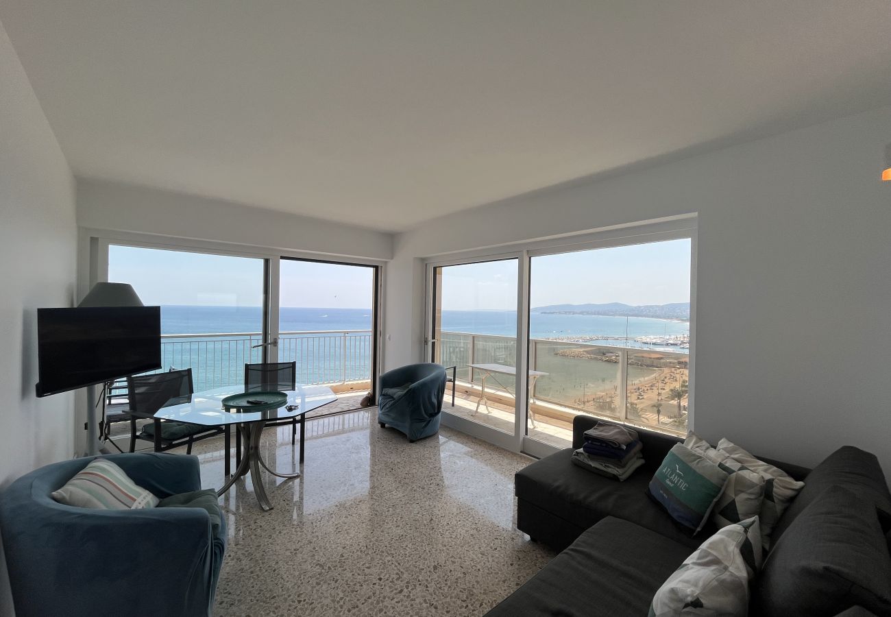 Appartamento a Fréjus - Fréjus Plage, 10° piano, bilocale (4 posti letto), vista panoramico mare a 180° – 1 camera da letto – parcheggio.