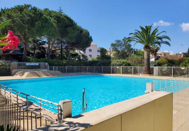 Appartamento a Fréjus - Miougrano 3 Locali Aria Condizionata 48m2 Balcone, Piscina, Parcheggio, Vicino a Tutto