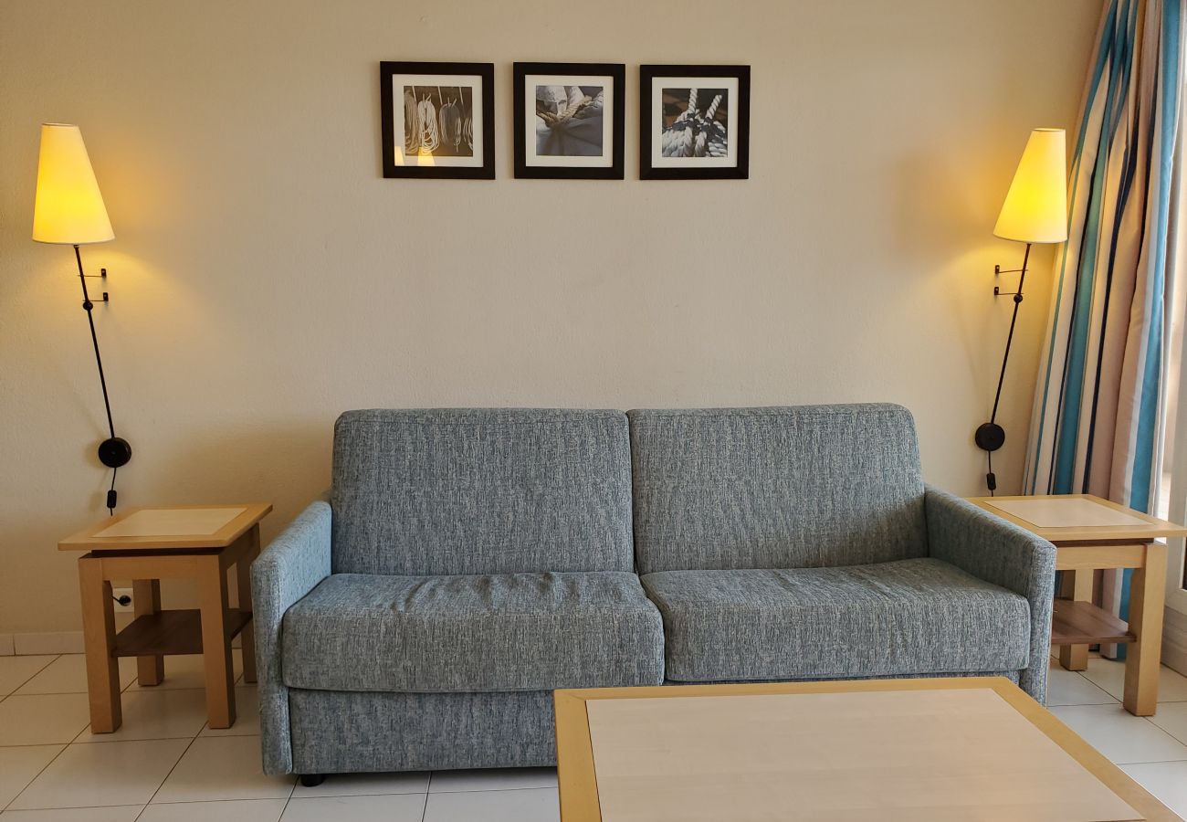 Appartamento a Fréjus - CAP HERMES T2 climatizzato, WIFI 40m2 con balcone vista Port 4 Persone Parcheggio nel seminterrato