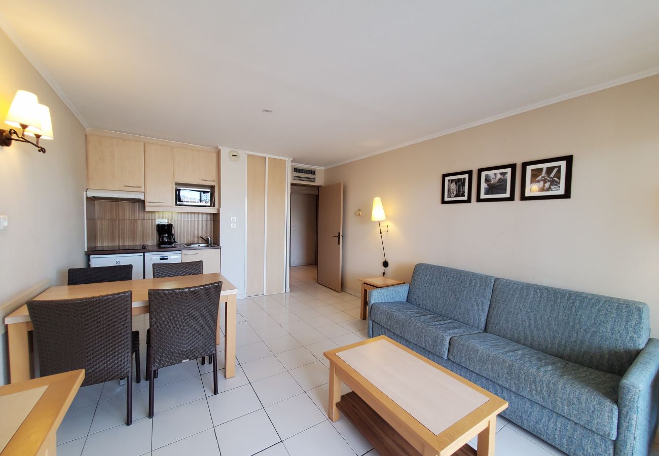 Appartamento a Fréjus - CAP HERMES T2 climatizzato, WIFI 40m2 con balcone vista Port 4 Persone Parcheggio nel seminterrato