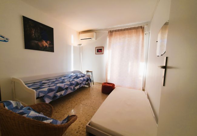 Appartamento a Fréjus - FREJUS PLAGE T2 Mediterranee 50m2 Climatizzato Vista Mare Wifi 50m Dalle Spiagge 4 Persone