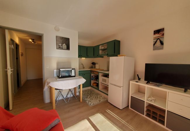 Appartamento a Saint Raphael - Saint-Raphael, La Péguière, 2 camerette, 32m2, 4 posti letto, terrazza, giardino e parcheggio vicino alla spiaggia
