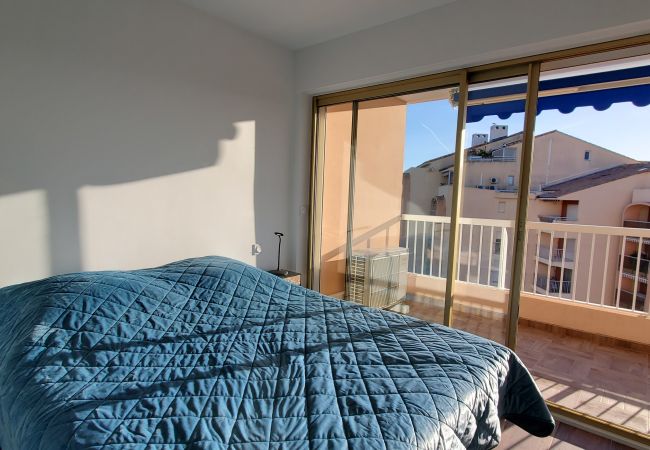 Appartamento a Fréjus - Fréjus-Plage, vista mare, T2, 38m2, 4 persone, ristrutturato, aria condizionata, magnifico Appartamento a Fréjus - Fréjus-Plage, vista mare, T2, 38m2, 4 persone, ristrutturato, aria condizionata, magnifico