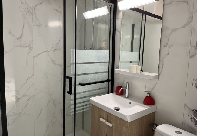 Appartamento a Fréjus - Fréjus Plage, Le Méditerranée, Grande T2, 56 m2, 4 persone, Vista Mare Appartamento a Fréjus - Fréjus Plage, Le Méditerranée, Grande T2, 56 m2, 4 persone, Vista Mare