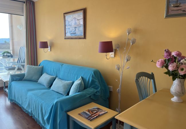 Studio a Fréjus - Residence Cap Hermès Studio 33m2 per 3 privilegiati, tutti i comfort, vista mare, aria condizionata e parcheggio Studio a Fréjus - Residence Cap Hermès Studio 33m2 per 3 privilegiati, tutti i comfort, vista mare, aria condizionata e parcheggio