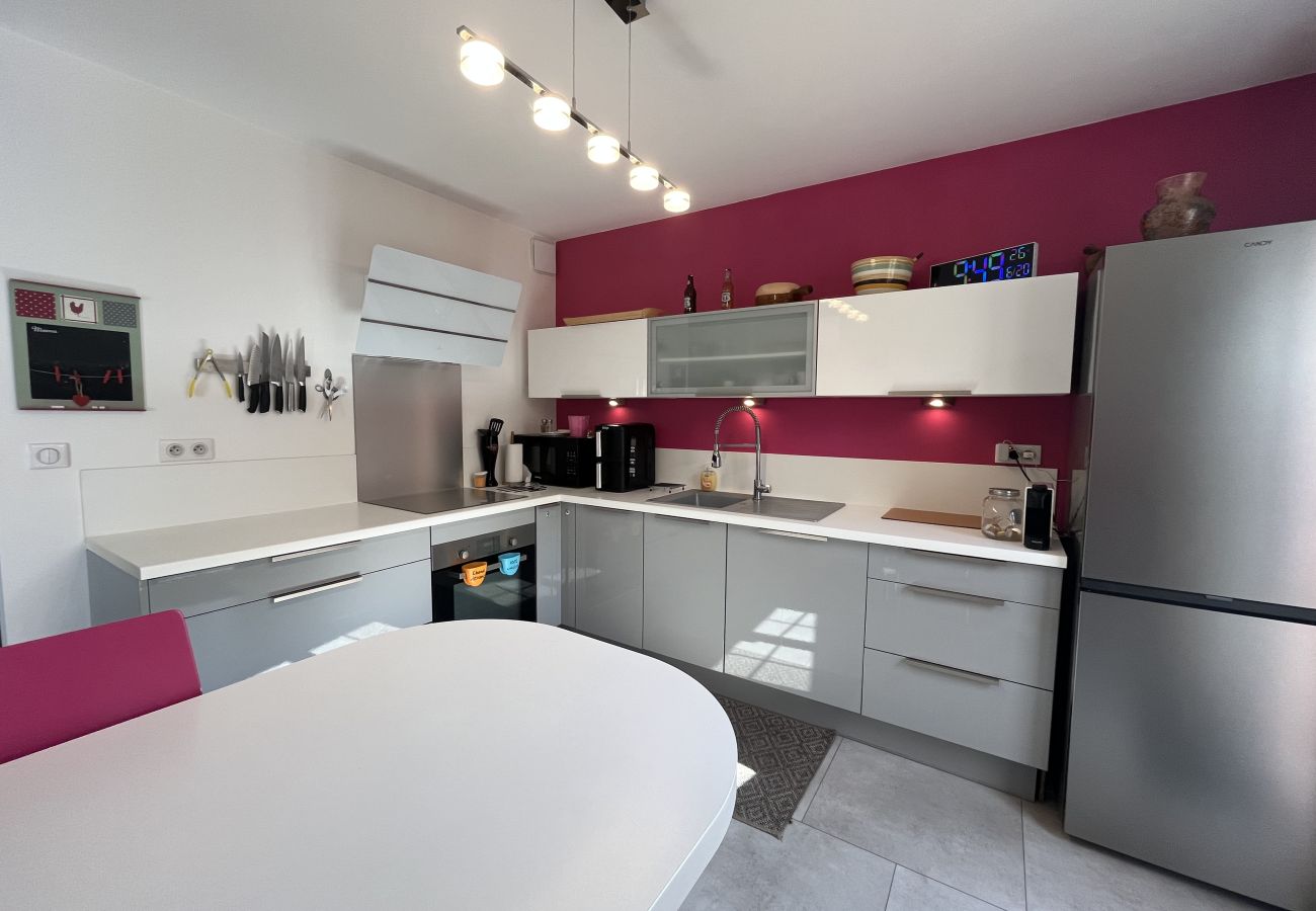 Villa a Fréjus - Fréjus a meno di 3 km dalle spiagge, Casa per 6 persone, 3 camere da letto, aria condizionata, wifi, parcheggio